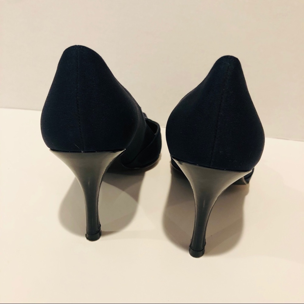 Stuart Weitzman Black Fabric & Patent Leather Bow - image 5